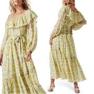 Astr | Kaylani Dress